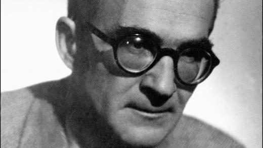 Historik náboženství, spisovatel a religionista Mircea Eliade, který se narodil v Rumunsku a proslavil se v USA