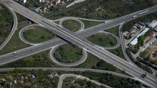 Letecký pohled na křížení dálnic D1 a D2 v Brně