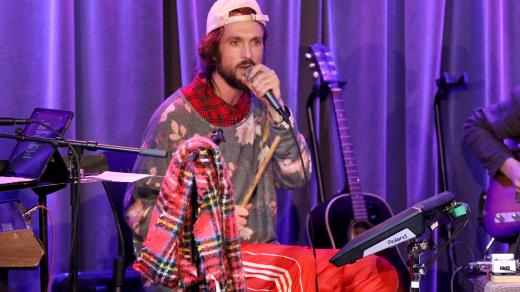 Alex Ebert