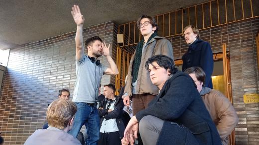 Jiří Mádl točil v budově ČRo Plzeň svůj nový film