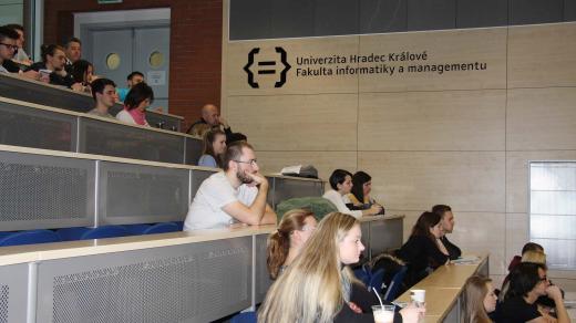 Fakulta informatiky a managementu Univerzity Hradec Králové