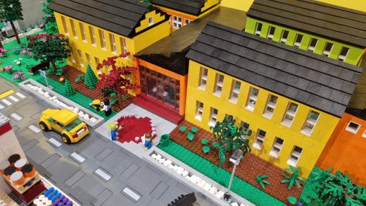 Stavbou školy to před pár lety celé začalo