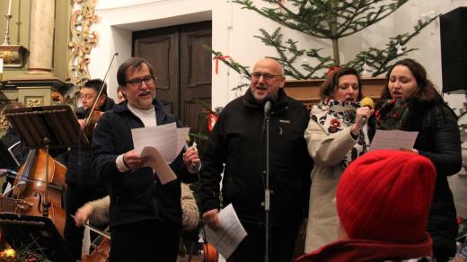 Brněnský rozhlasový orchestr lidových nástrojů v kostele v Bechyni