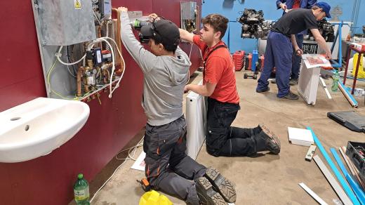 Soutěž učňů oboru instalatér a elektrikář v Sušici