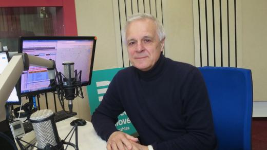 Jan Skořepa ve studiu Českého rozhlasu Hradec Králové