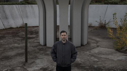 Producent Ladislav Zensor vystupující pod přezdívkou Exhausted Modern
