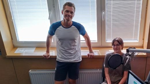 Michaela Šídová s moderátorem Jakubem Marvanem