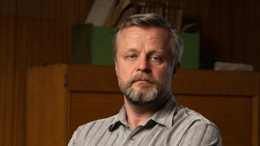 Vasil Fridrich v krimi seriálu České televize Devadesátky