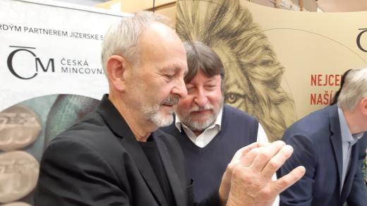 Autor pamětní medaile akademik Jiří Dostál