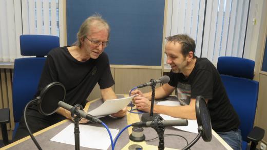 Jiří Vondráček a Tomáš Katschner při natáčení ve studiu Českého rozhlasu Hradec Králové