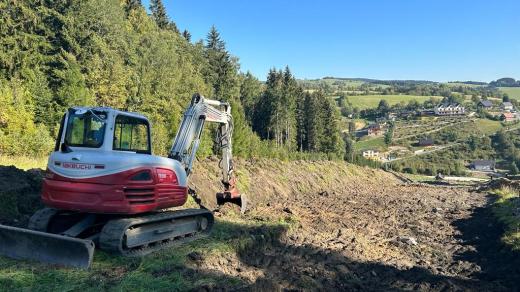 Přípravy na zimní sezonu ve ski centru v Branné
