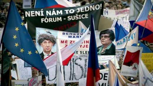 Demonstrace za nezávislost justice a proti počínání premiéra Andreje Babiše, Václavské náměstí 4.6.2019