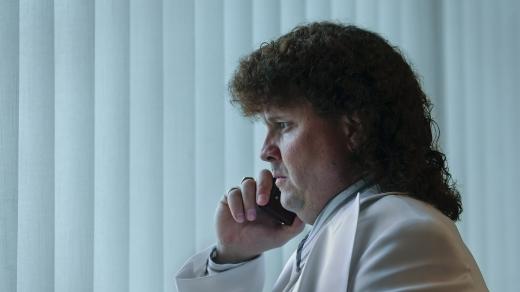 Michal Novotný jako Ivan Jonák v minisérii Devadesátky