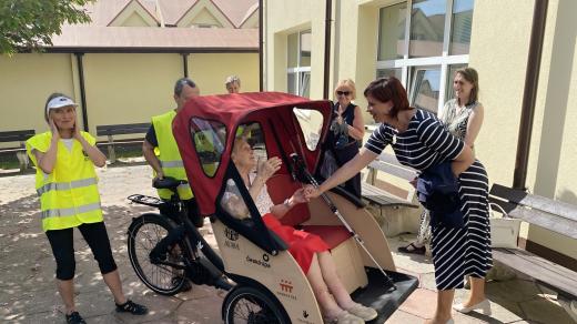 Českolipské seniory vozí elektorikša