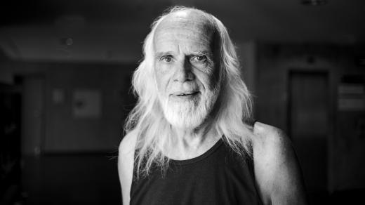 Vladimír Drábek, zakladatel Ateliéru radostné tvorby, nadšený chodec