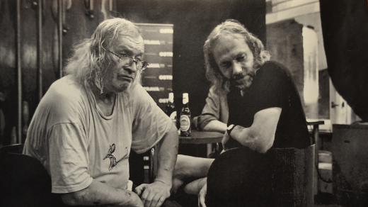 Petr Hruška s Ivanem Martinem Jirousem. Jirous pravidelně přespával u Hrušků v Tyršově ulici v Ostravě