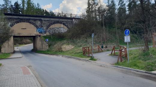 Zde naváže nová cyklostezka