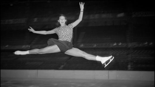 Ája Vrzáňová v Paříži 7. prosince 1949