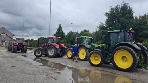 Protestující zemědělci z Příkaz na Olomoucku