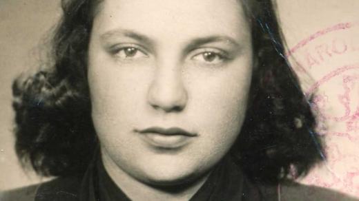 Eva Ledererová Balíková v roce 1945