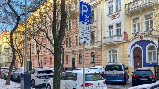 Stanice na nabíjení elektromobilů na Vinohradech