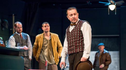 Herec Martin Hruška v představení Kati v Jihočeském divadle v Českých Budějovicích