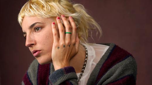 Zpěvačka Caroline Rose