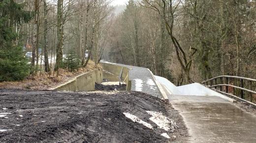 Nový úsek vltavské cyklostezky mezi Vyšším Brodem a Loučovicemi