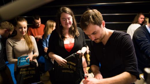 Marek Šindelka na autogramiádě knihy Únava materiálu