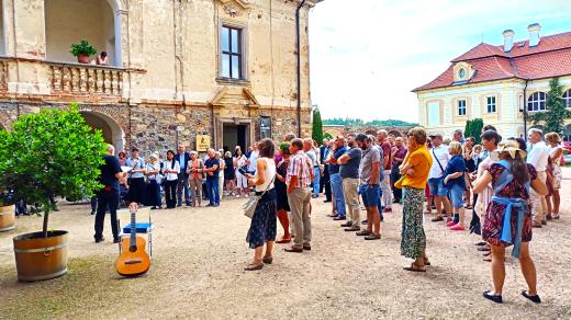 Plzeňská bohéma, vernisáž Jiřího Kovaříka