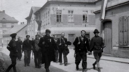 Hajný Jan Kubín s partyzány v květnu 1945