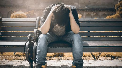 smutek – samota – deprese – nezaměstnanost – starosti