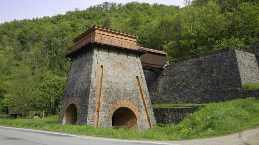 Vysoká pec Františka, jinak zvaná též Stará huť u Adamova