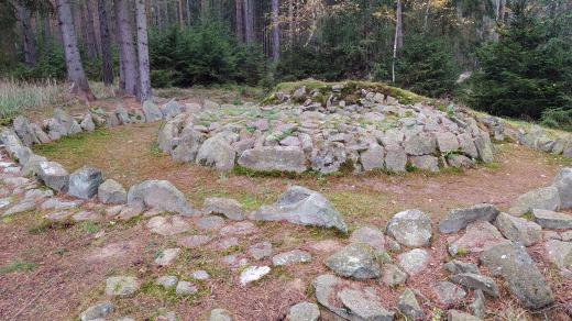 Jediná odkrytá pravěká mohyla v západních Čechách