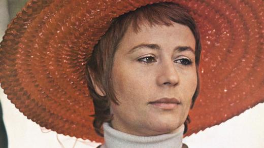 Annie Girardot