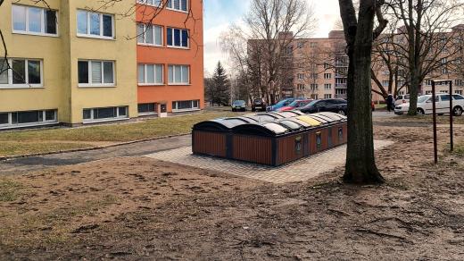 Polopodzemní kontejnery v Tachově