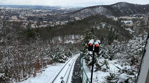Během jízdy lanovkou zdoláte převýšení 167 metrů
