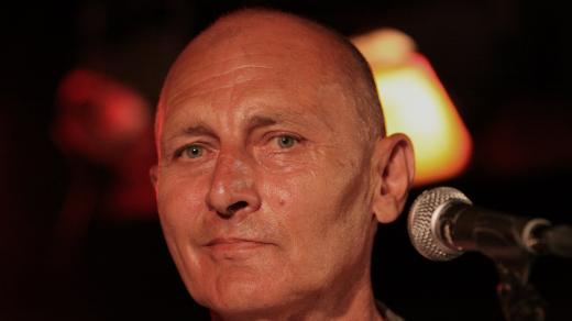 Pavel Zajíček, básník, textař a výtvarník