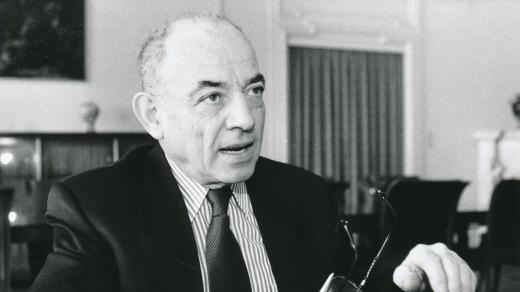 Exministr obrany a Havlův kancléř Luboš Dobrovský 