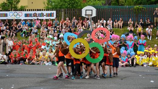 Tradiční školní olympiáda ve Smržovce