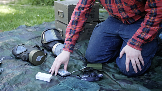 Prepper ukazuje část své výbavy