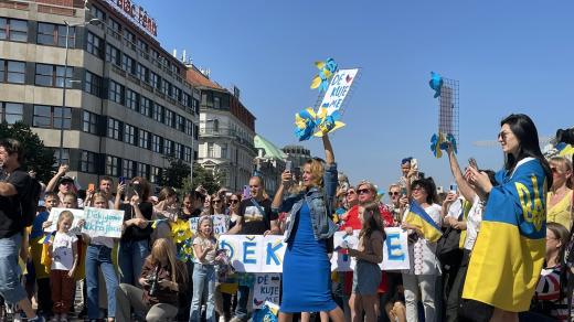 Prahou prošel Pochod vděčnosti. Ukrajinci chtěli vyjádřit poděkování za podporu, kterou jim Česko poskytlo
