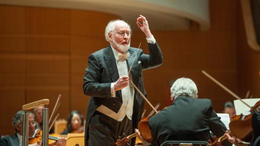 Dirigent a autor filmové hudby John Williams