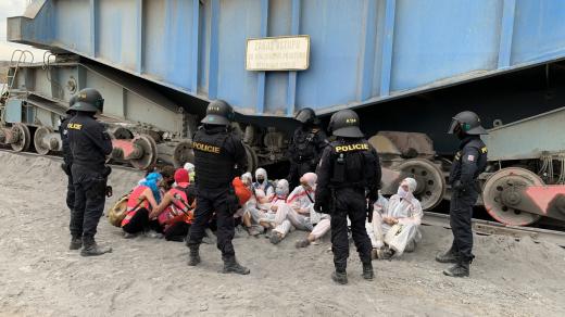 Policejní zásah z blokády