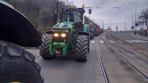 Zemědělci dorazili na protest do Prahy