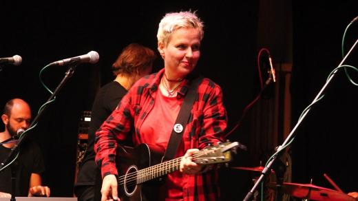 Lucia Piussi a Živé kvety