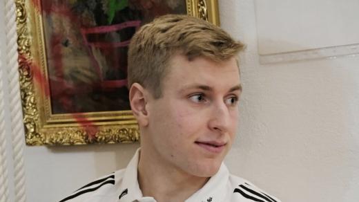 Hokejový útočník Bílých Tygrů Liberec Jakub Rychlovský byl hostem v Setkání u mikrofonu