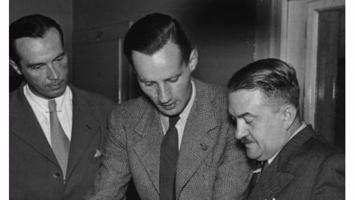 K. H. Frank úplně napravo