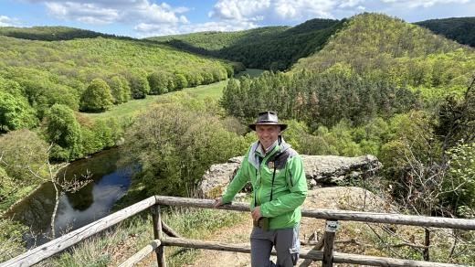 Robert Müllner na vyhlídce nad řekou Dyjí