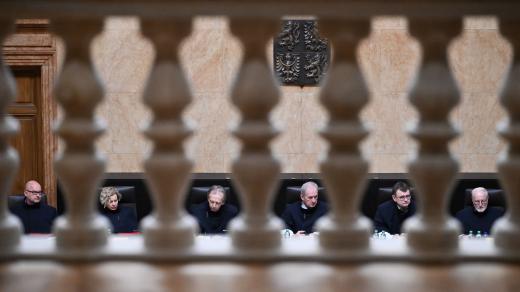Ústavní soud jedná o valorizaci penzí